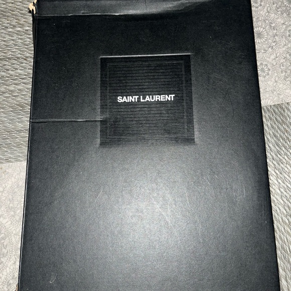 Yves Saint Laurent Wyatt Chelsea Boots - Picture 2 of 8